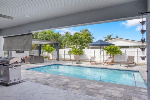 Casa en venta en Miami, Florida, 3 dormitorios, 149.02 m2 № 1951042 - foto 10