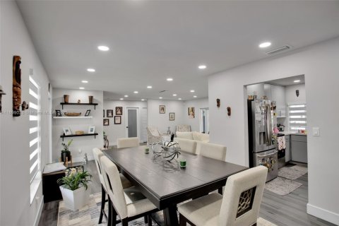 Casa en venta en Miami, Florida, 3 dormitorios, 149.02 m2 № 1951042 - foto 22