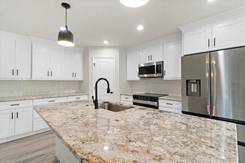 House in Englewood, Florida 3 bedrooms, 162.76 sq.m. № 1246773 - photo 15