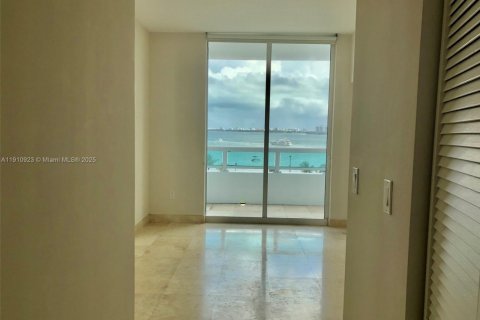 Condominio en venta en Miami, Florida, 2 dormitorios, 113.53 m2 № 2013240 - foto 13