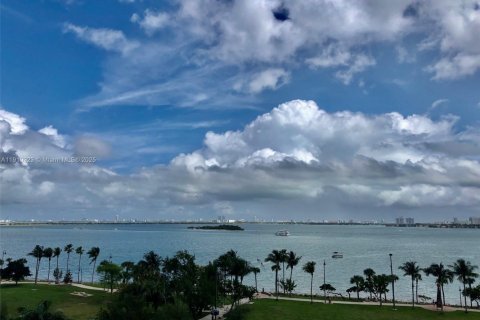 Condominio en venta en Miami, Florida, 2 dormitorios, 113.53 m2 № 2013240 - foto 20