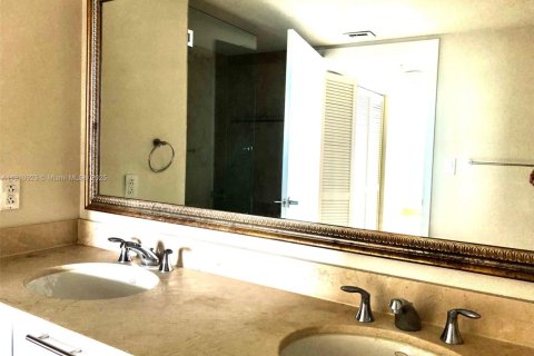 Condominio en venta en Miami, Florida, 2 dormitorios, 113.53 m2 № 2013240 - foto 10