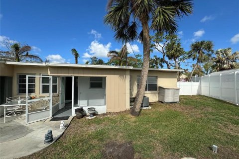 Apartment in Nokomis, Florida 2 bedrooms, 80.45 sq.m. № 2221530 - photo 15