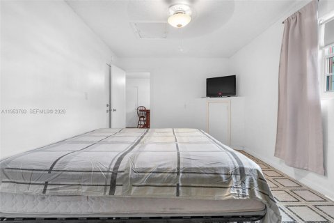 Casa en venta en Miami, Florida, 3 dormitorios, 150.32 m2 № 2008032 - foto 16