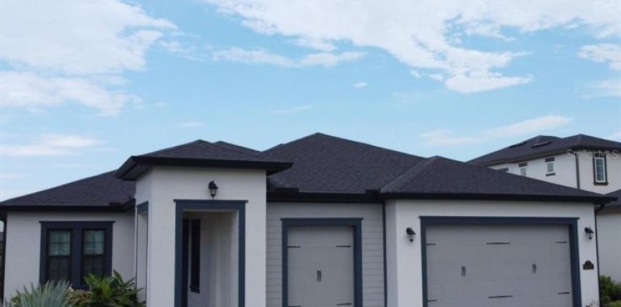 House in Melbourne, Florida 3 bedrooms, 237.83 sq.m. № 2199525