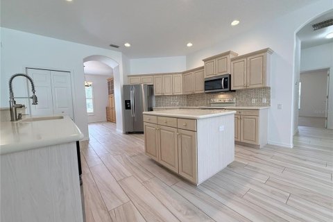 Casa en alquiler en Beverly Hills, Florida, 4 dormitorios, 251.95 m2 № 2120660 - foto 13