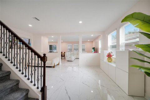 House in Bradenton, Florida 5 bedrooms, 276.38 sq.m. № 2095769 - photo 8
