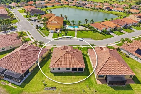 Villa ou maison à louer à Parrish, Floride: 3 chambres, 231.7 m2 № 2111625 - photo 2
