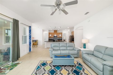 Villa ou maison à louer à Parrish, Floride: 3 chambres, 231.7 m2 № 2111625 - photo 16