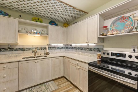 House in Port Orange, Florida 2 bedrooms, 103.86 sq.m. № 1902088 - photo 18