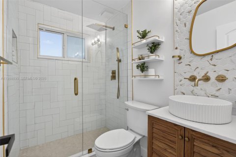 House in Oakland Park, Florida 2 bedrooms, 108.7 sq.m. № 2050704 - photo 23