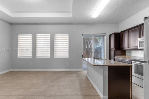 Townhouse in Miami, Florida 3 bedrooms, 145.3 sq.m. № 2066447 - photo 7