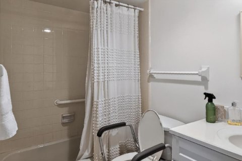Condo in Tequesta, Florida, 2 bedrooms  № 2169937 - photo 7