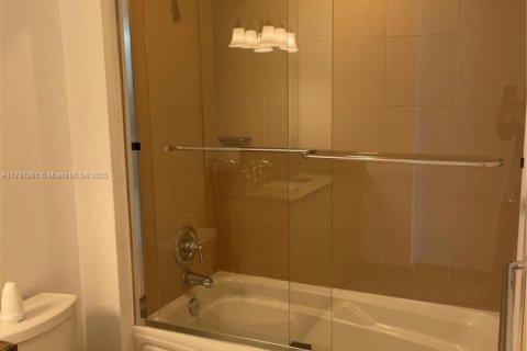 Copropriété à louer à Miami, Floride: 2 chambres, 93.46 m2 № 1868638 - photo 22