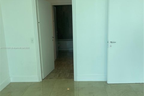 Copropriété à louer à Miami, Floride: 2 chambres, 93.46 m2 № 1868638 - photo 5
