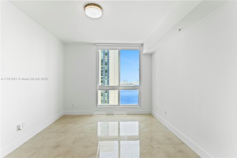 Copropriété à louer à Miami, Floride: 2 chambres, 93.46 m2 № 1868638 - photo 28
