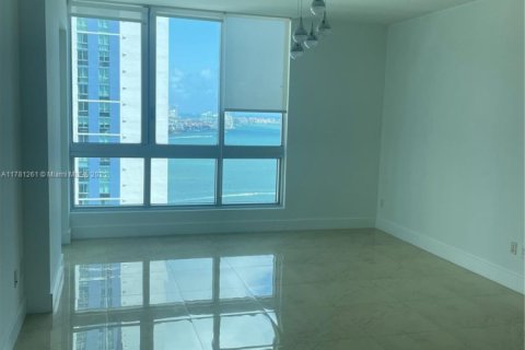 Copropriété à louer à Miami, Floride: 2 chambres, 93.46 m2 № 1868638 - photo 3