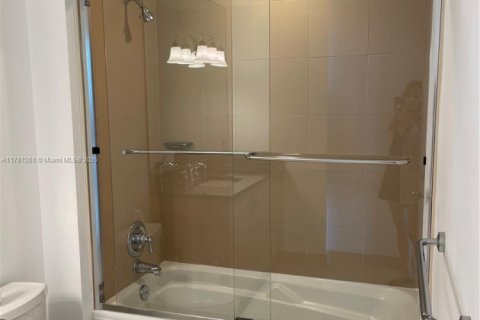 Copropriété à louer à Miami, Floride: 2 chambres, 93.46 m2 № 1868638 - photo 15