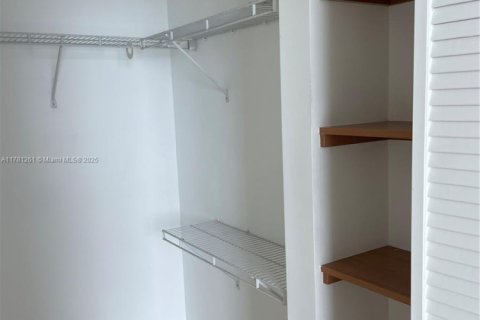 Copropriété à louer à Miami, Floride: 2 chambres, 93.46 m2 № 1868638 - photo 21