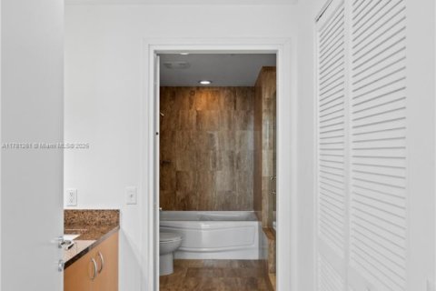Copropriété à louer à Miami, Floride: 2 chambres, 93.46 m2 № 1868638 - photo 30