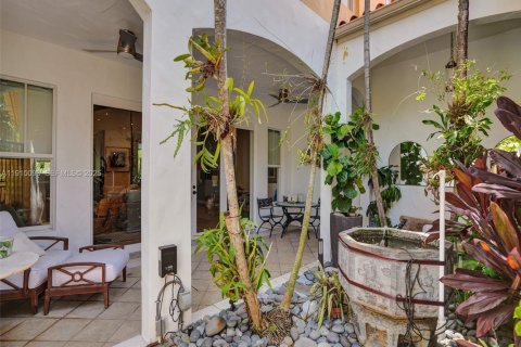 Townhouse in Hollywood, Florida 3 bedrooms, 214.14 sq.m. № 1988451 - photo 18