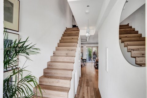 Townhouse in Hollywood, Florida 3 bedrooms, 214.14 sq.m. № 1988451 - photo 19