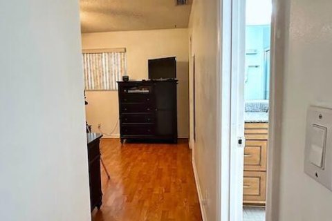Casa en venta en Boca Raton, Florida, 3 dormitorios, 100.61 m2 № 2085046 - foto 19