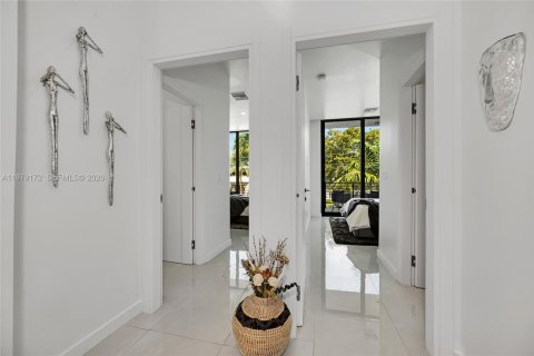 Townhouse in Fort Lauderdale, Florida 3 bedrooms, 195.65 sq.m. № 2043087 - photo 16