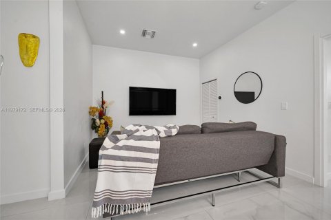 Townhouse in Fort Lauderdale, Florida 3 bedrooms, 195.65 sq.m. № 2043087 - photo 15