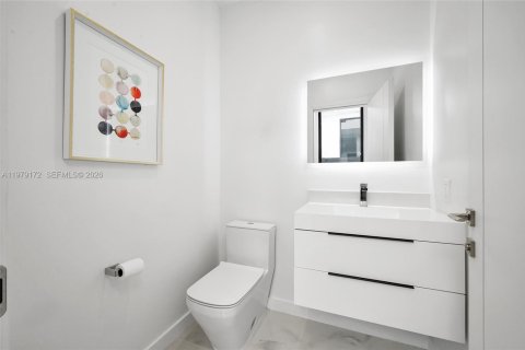 Townhouse in Fort Lauderdale, Florida 3 bedrooms, 195.65 sq.m. № 2043087 - photo 11