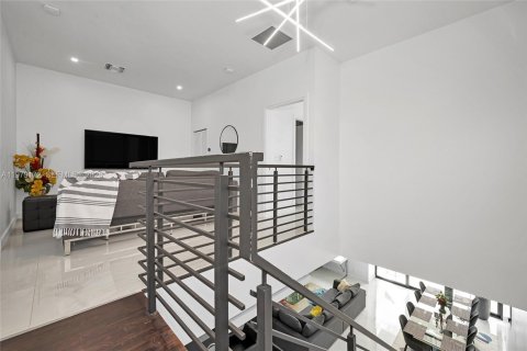 Townhouse in Fort Lauderdale, Florida 3 bedrooms, 195.65 sq.m. № 2043087 - photo 14