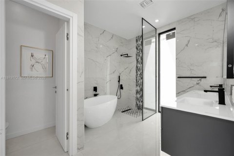 Townhouse in Fort Lauderdale, Florida 3 bedrooms, 195.65 sq.m. № 2043087 - photo 26