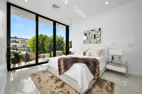 Townhouse in Fort Lauderdale, Florida 3 bedrooms, 195.65 sq.m. № 2043087 - photo 24