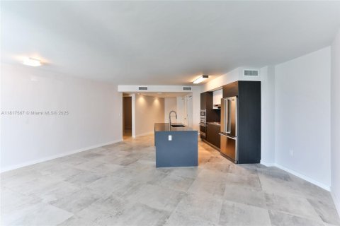 Condo in Bay Harbor Islands, Florida, 2 bedrooms  № 1774306 - photo 7