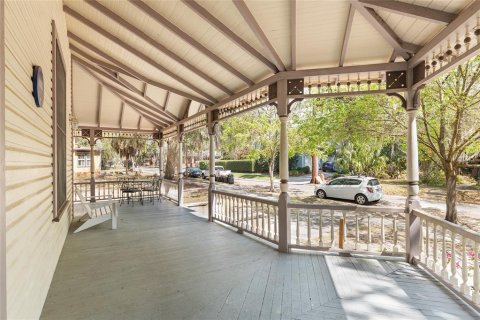 House in Gainesville, Florida 3 bedrooms, 265.14 sq.m. № 2122706 - photo 13