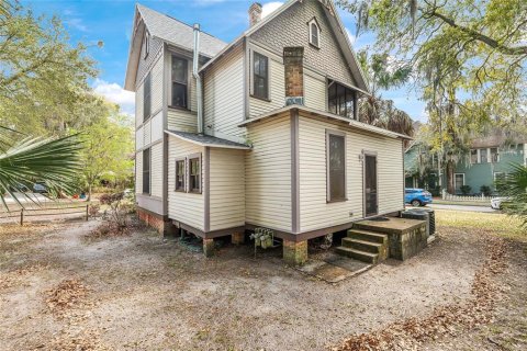 House in Gainesville, Florida 3 bedrooms, 265.14 sq.m. № 2122706 - photo 7