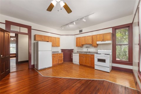 House in Gainesville, Florida 3 bedrooms, 265.14 sq.m. № 2122706 - photo 23