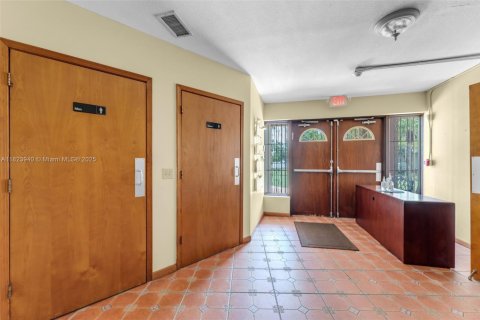 Commercial property in Homestead, Florida № 1958236 - photo 3