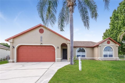 Villa ou maison à Kissimmee, Floride 3 chambres, 155.43 m2 № 2289866