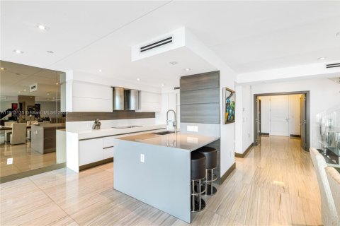 Купить кондоминиум в Авентура, Флорида 5 спален, № 1968439 - фото 14