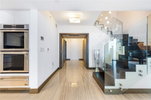 Купить кондоминиум в Авентура, Флорида 5 спален, № 1968439 - фото 10