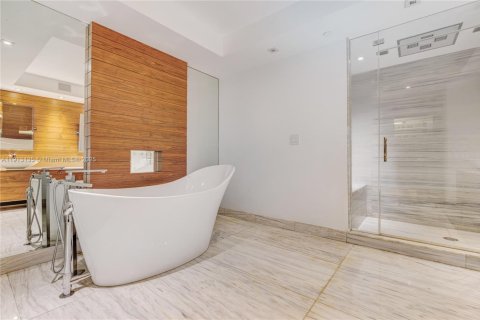 Купить кондоминиум в Авентура, Флорида 5 спален, № 1968439 - фото 7