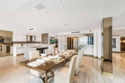 Купить кондоминиум в Авентура, Флорида 5 спален, № 1968439 - фото 15