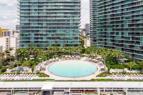 Condo in Miami, Florida, 1 bedroom  № 2012811 - photo 20