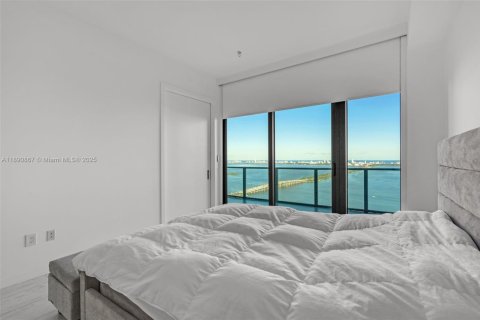 Condo in Miami, Florida, 1 bedroom  № 2012811 - photo 9