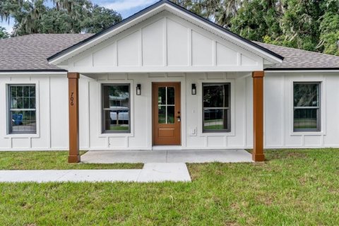 House in Fort Meade, Florida 3 bedrooms, 121.24 sq.m. № 2430330 - photo 13