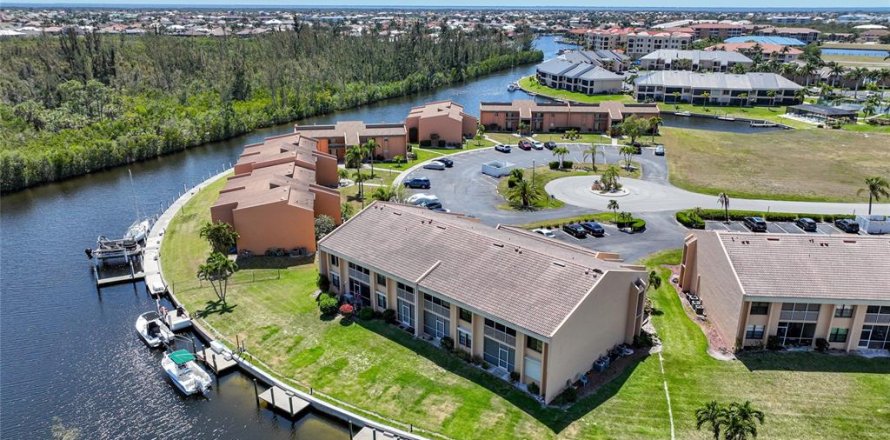 Condo in Punta Gorda, Florida, 2 bedrooms  № 1137370