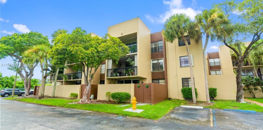 Condo à Miami, Floride, 2 chambres  № 1922814