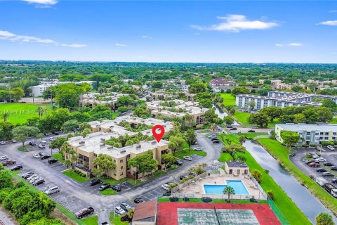 Copropriété à vendre à Miami, Floride: 2 chambres, 91.32 m2 № 1922814 - photo 29