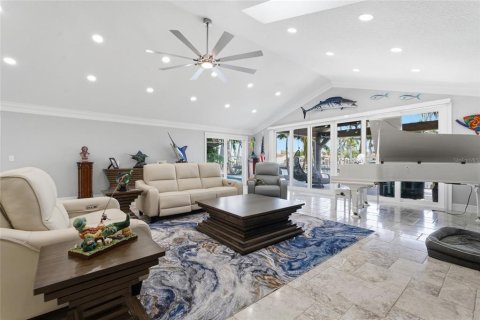 Villa ou maison à vendre à Saint Petersburg, Floride: 3 chambres, 249.81 m2 № 2102981 - photo 9